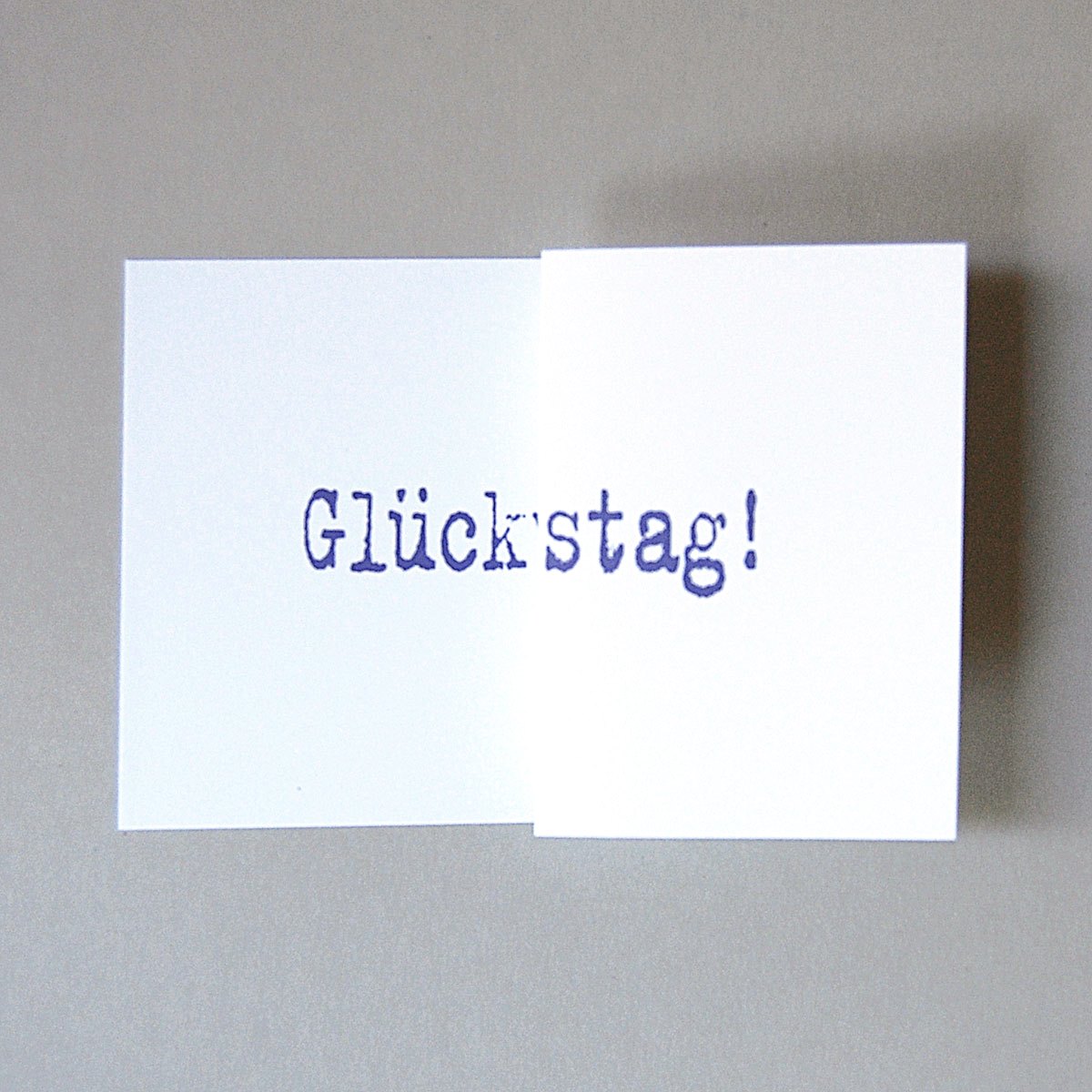 violett gedruckte Designer-Glückwunschkarten: Glückstag!