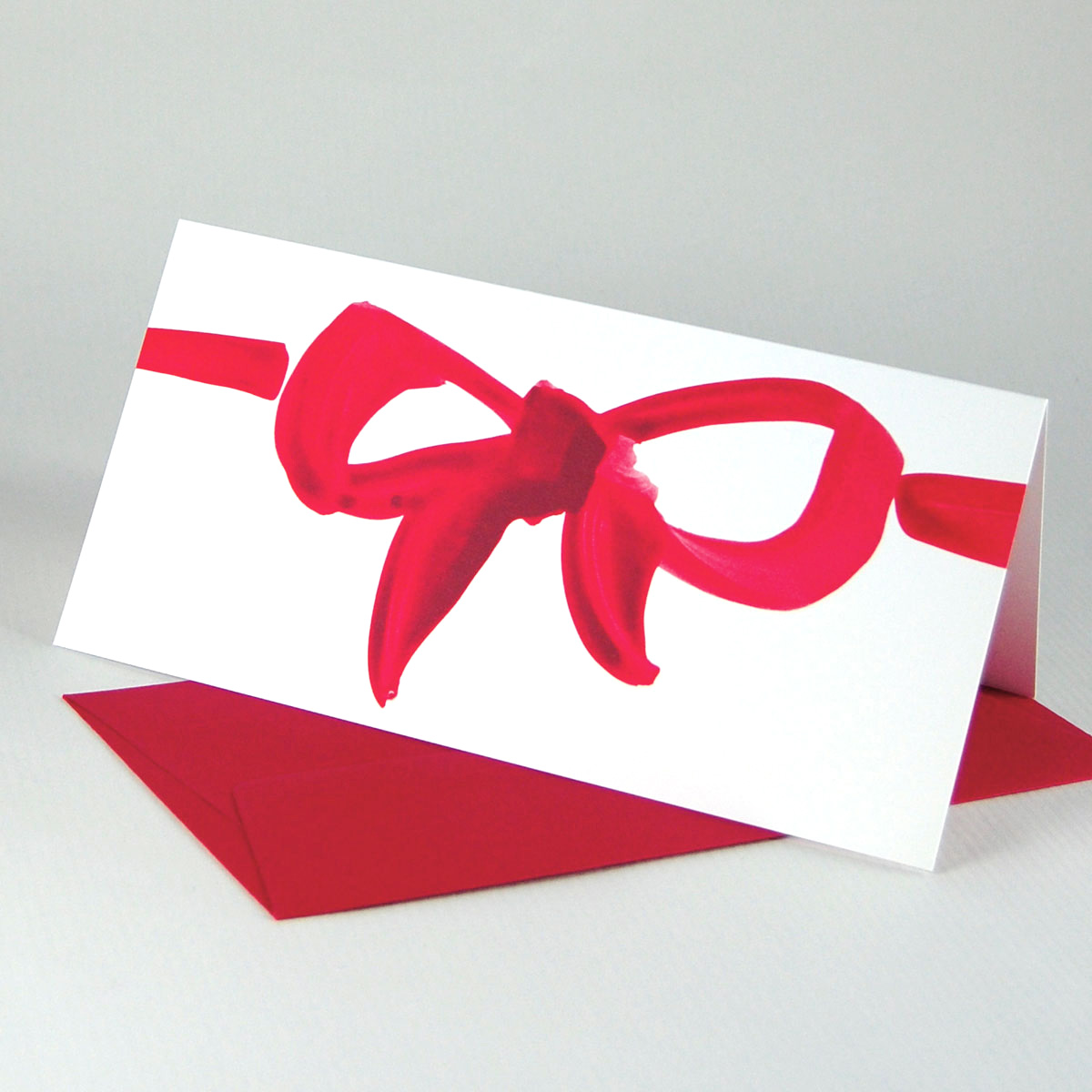 Karten mit Schleife und roten Umschlägen - für Gutscheine, Geschenke und Überraschungen