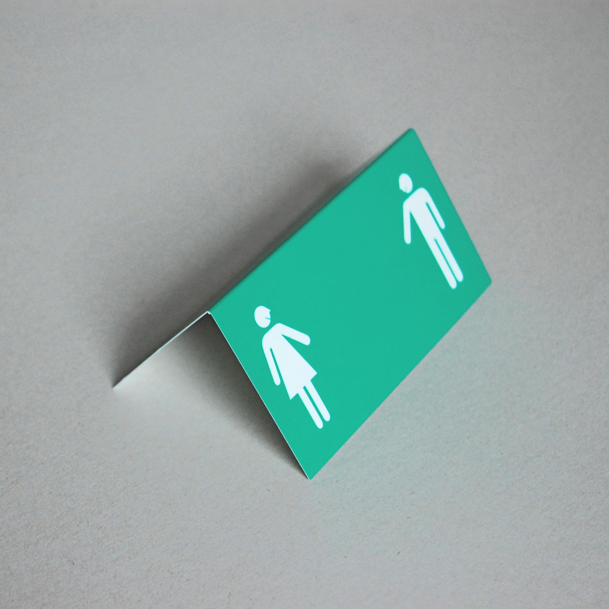 Mann und Frau, grüne Design-Tischkarten für die Hochzeitsdekoration