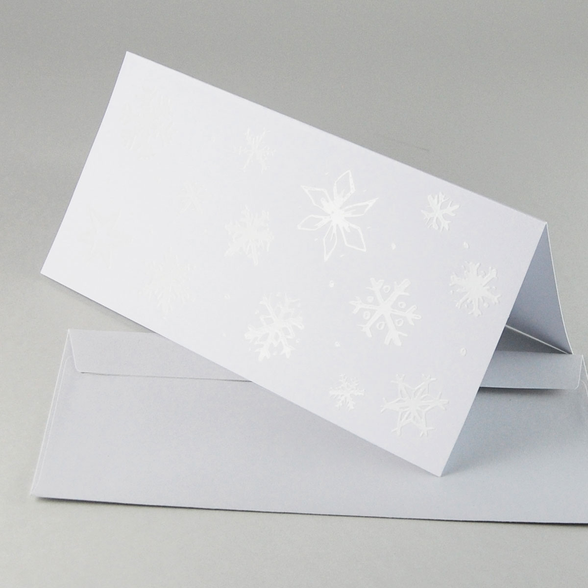 Schneeflocken, weiße Weihnachtskarten mit farblosem UV-Relief-Lack