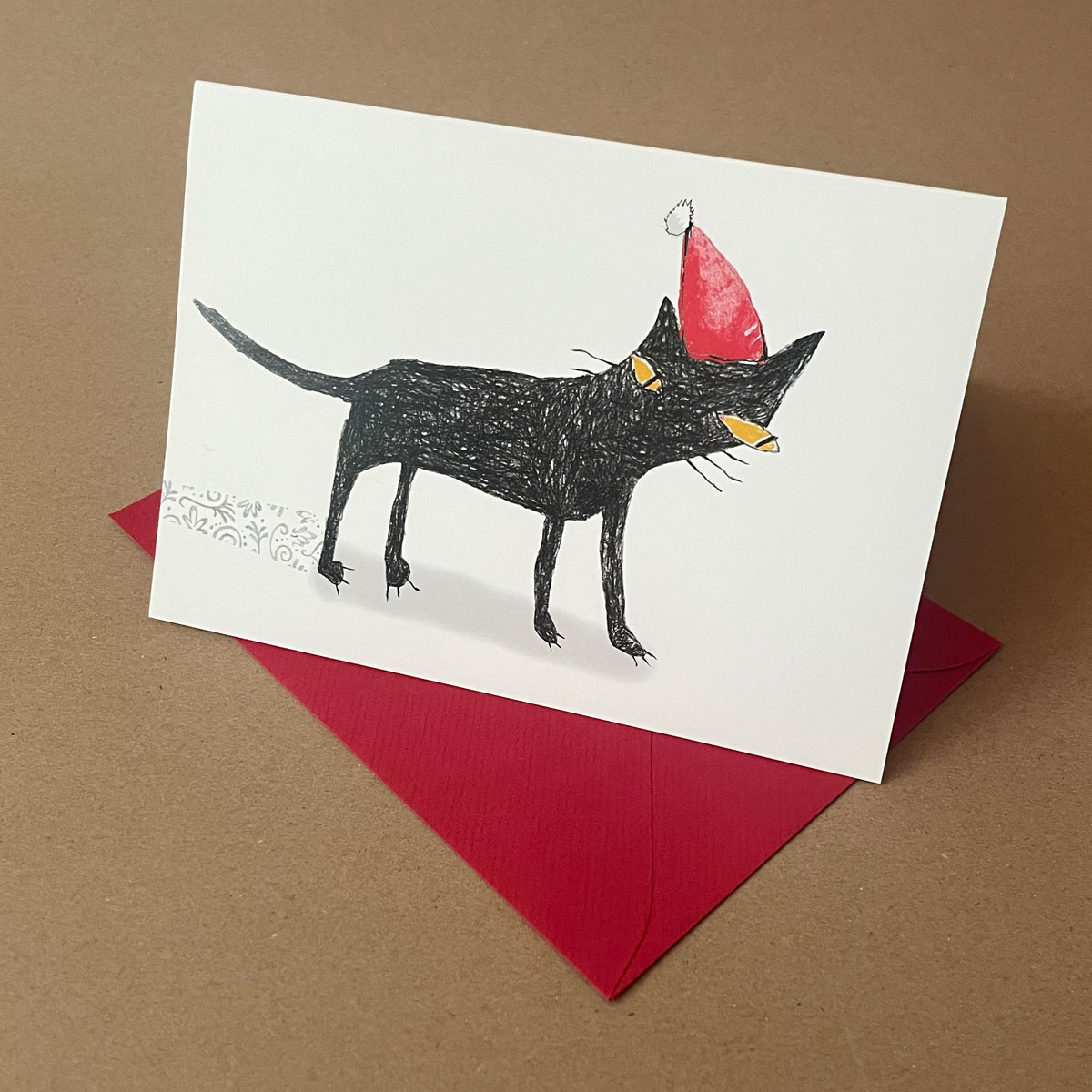Weihnachtskarten mit schwarzem Kater und mit roten Umschl&auml;gen