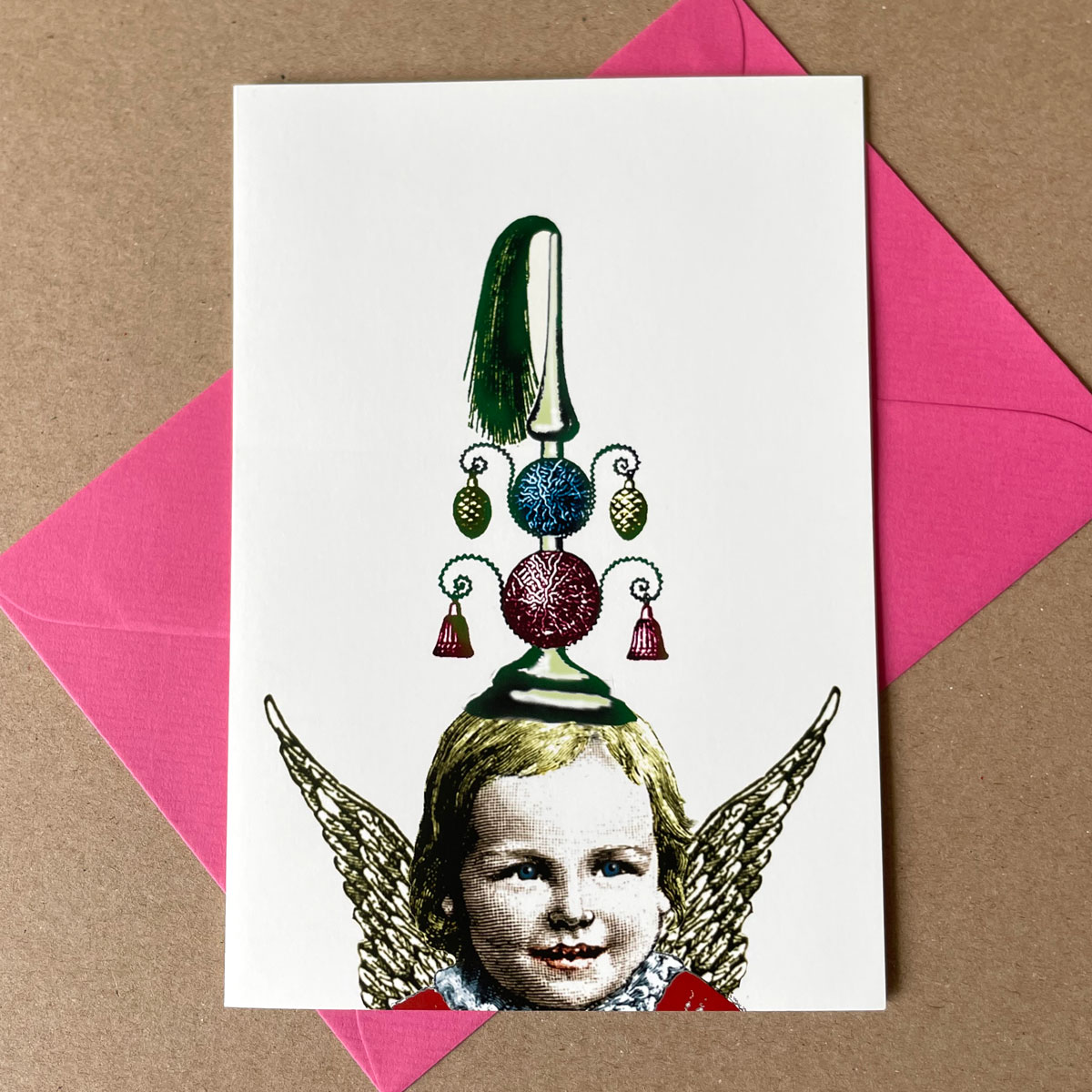 Weihnachtskarten im Retrostil mit pinken Umschlägen