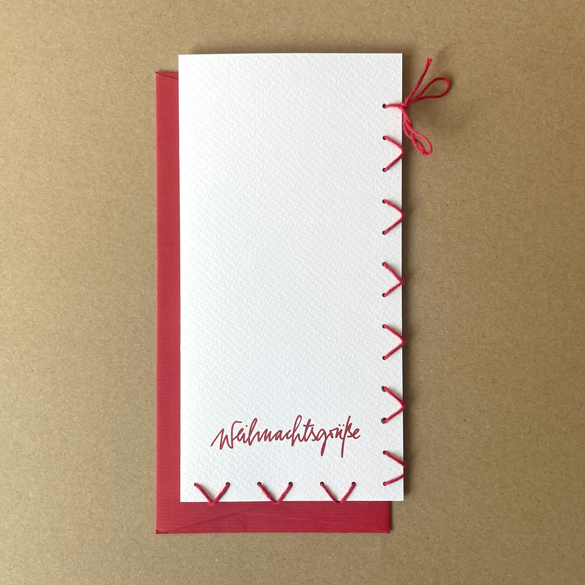 handgen&auml;hte Weihnachtskarten mit Platz f&uuml;r kleine Geschenke, Druck in Sonderfarben m&ouml;glich