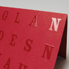 Ein glänzendes neues Jahr - rote Neujahrskarten mit farblosem Glanzlack